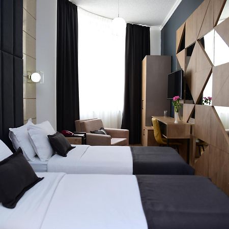 Hotel Comfort ติรานา ห้อง รูปภาพ