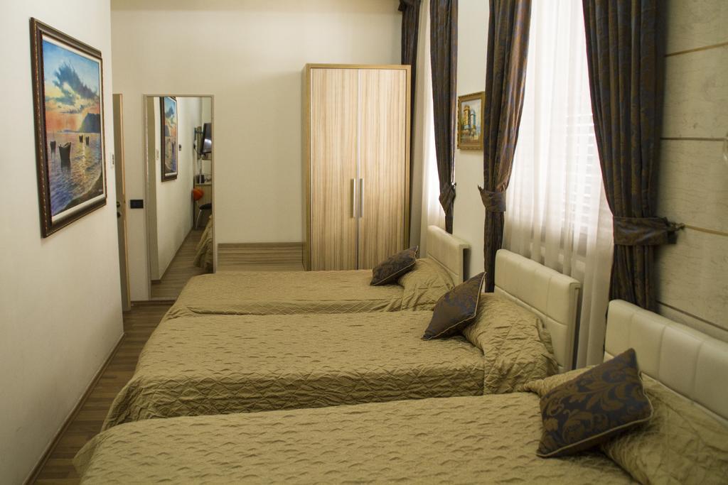 Hotel Comfort ติรานา ภายนอก รูปภาพ
