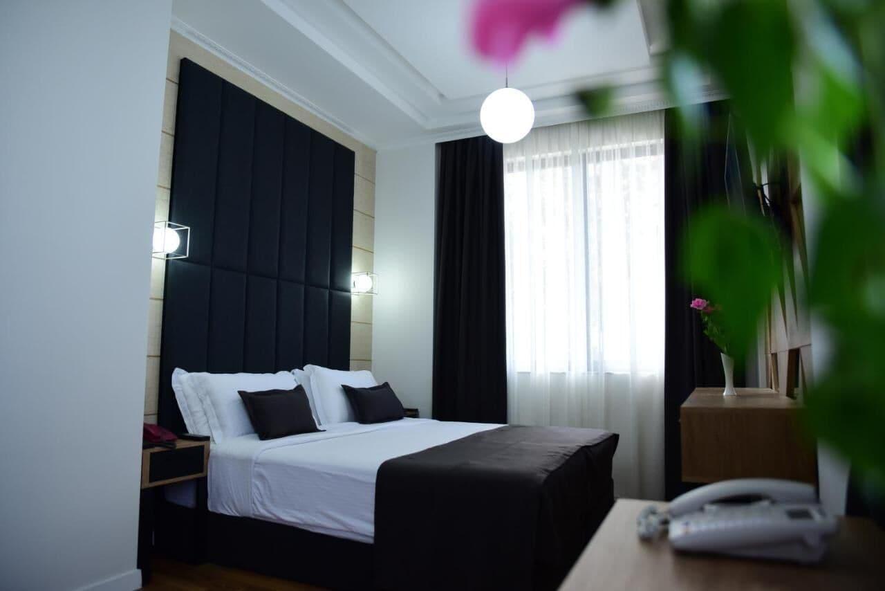 Hotel Comfort ติรานา ภายนอก รูปภาพ