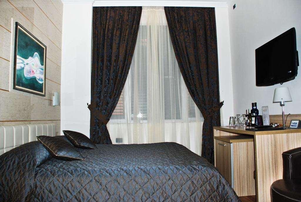 Hotel Comfort ติรานา ห้อง รูปภาพ