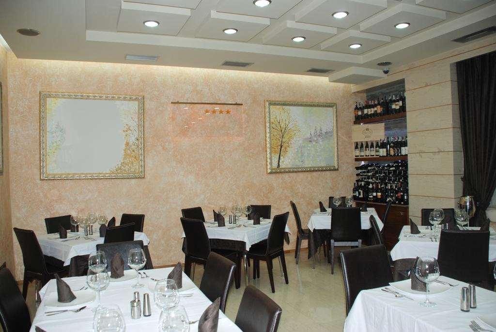 Hotel Comfort ติรานา ร้านอาหาร รูปภาพ