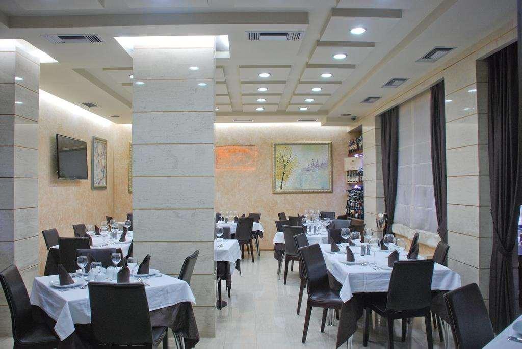 Hotel Comfort ติรานา ร้านอาหาร รูปภาพ